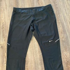 Nike Crop Leggings
